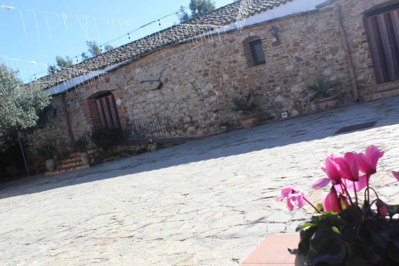 Ponte Calatrasi Agriturismo Roccamena Exteriér fotografie