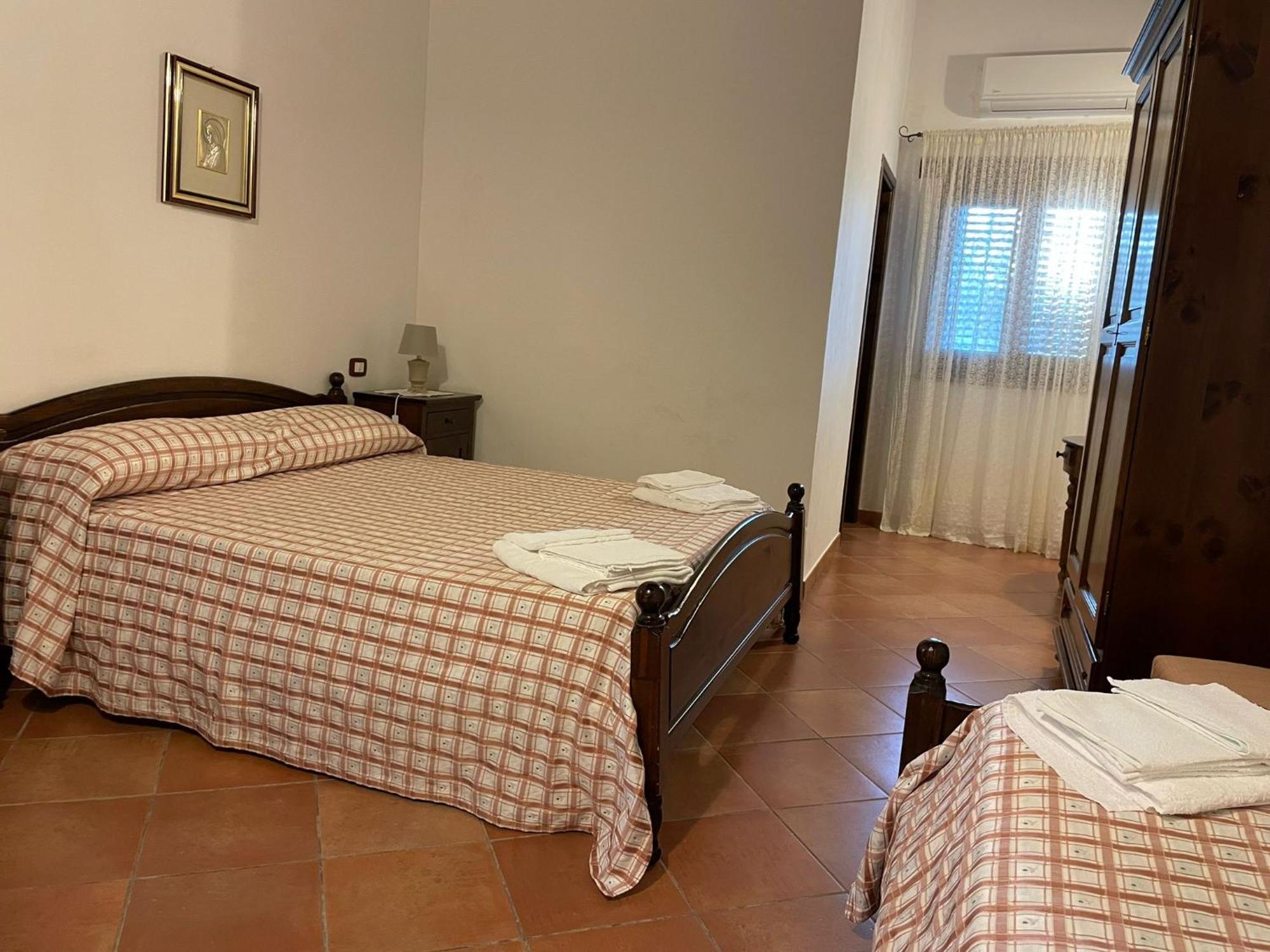 Ponte Calatrasi Agriturismo Roccamena Exteriér fotografie