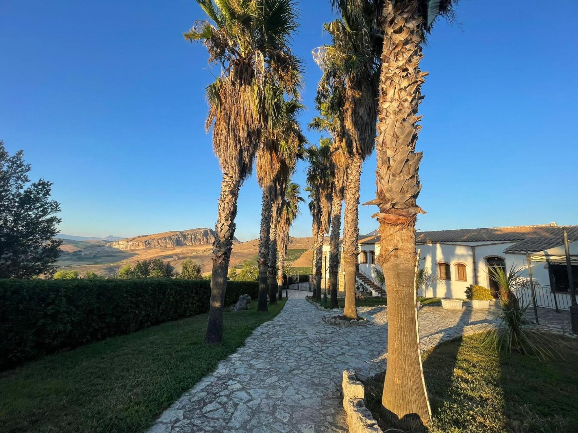Ponte Calatrasi Agriturismo Roccamena Exteriér fotografie