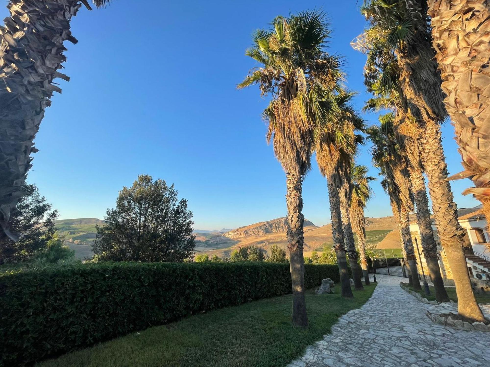 Ponte Calatrasi Agriturismo Roccamena Exteriér fotografie